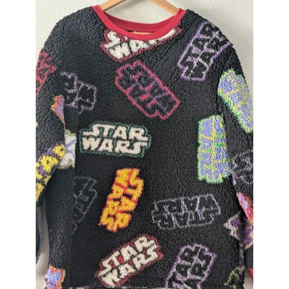 Star Wars Sherpa Pullover Sz L Sweatshirt Disney Parks Unisex Red Trim Cosplay - Picture 2 of 9
